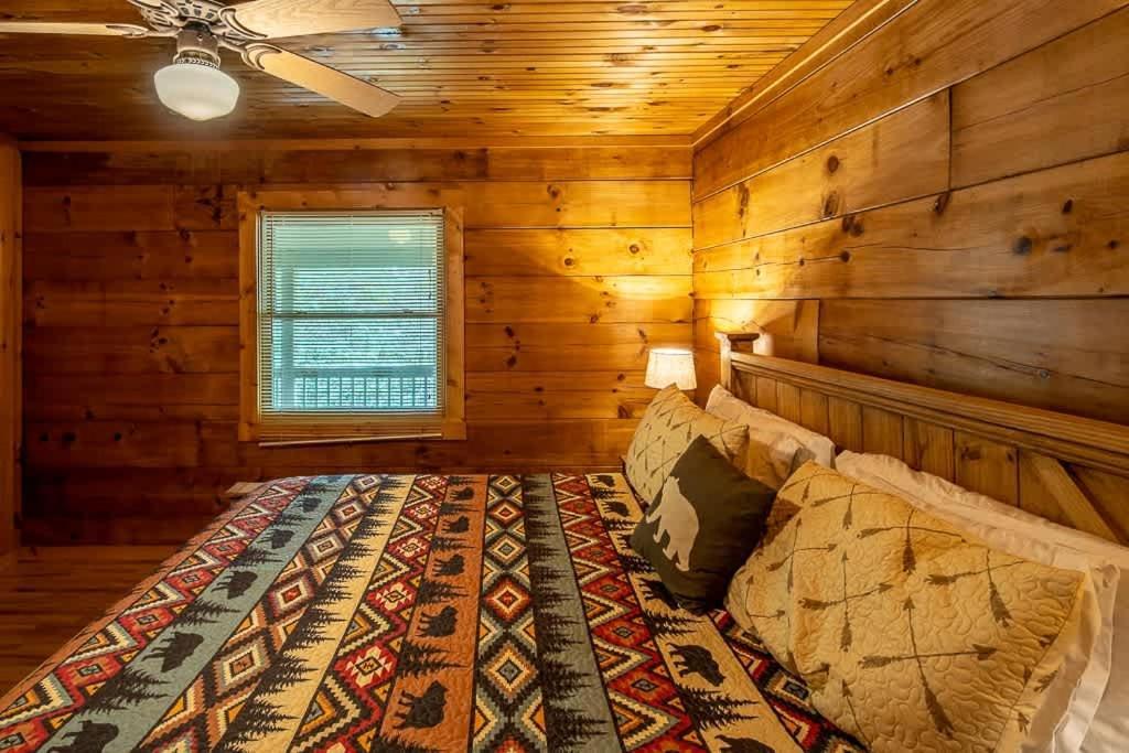 Cozy 'Grey Fox' Cabin Between Boone & Blowing Rock Bagian luar foto