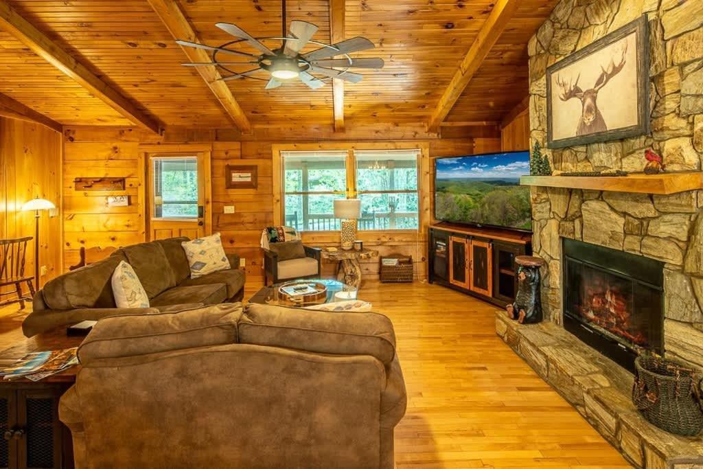 Cozy 'Grey Fox' Cabin Between Boone & Blowing Rock Bagian luar foto
